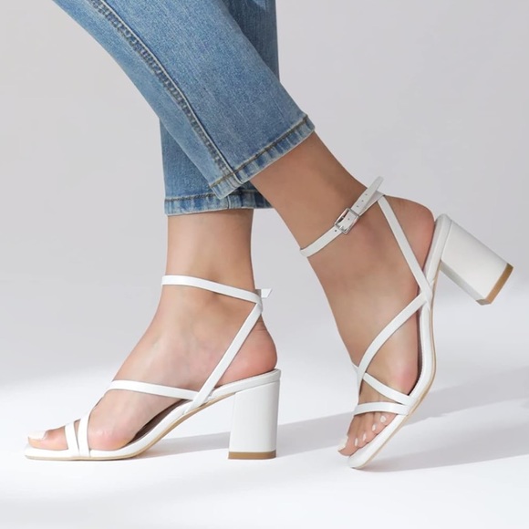 *NIB* Lacuone Strappy White Block Heeled Sandals - size 7 - Picture 10 of 10